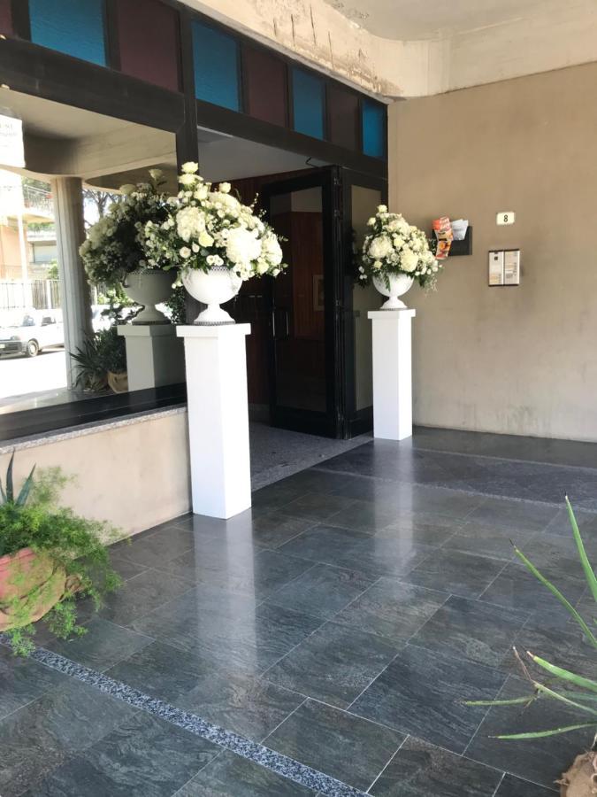 Sole Mare Apartment Gioia Tauro Exterior photo